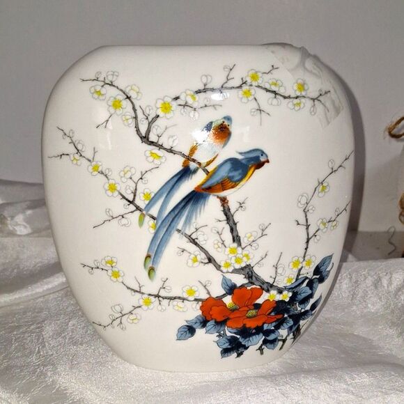 A Jay Fine China Bird Vase Hand Painted Japanese Floral Cottage-Core Home Design - Picture 1 of 13